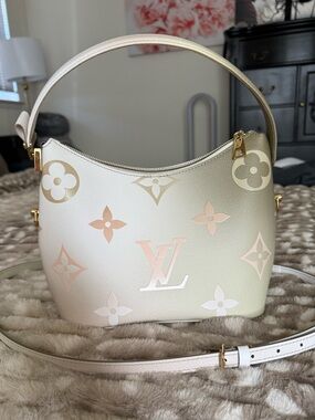 Louis Vuitton Marshmallow Spring in the City Bag
